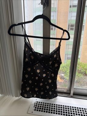 Forever 21 Black Floral Lace Trim Cami Top
